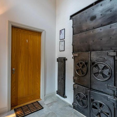 One Clementhorpe Maltings Apartment ยอร์ค ภายนอก รูปภาพ
